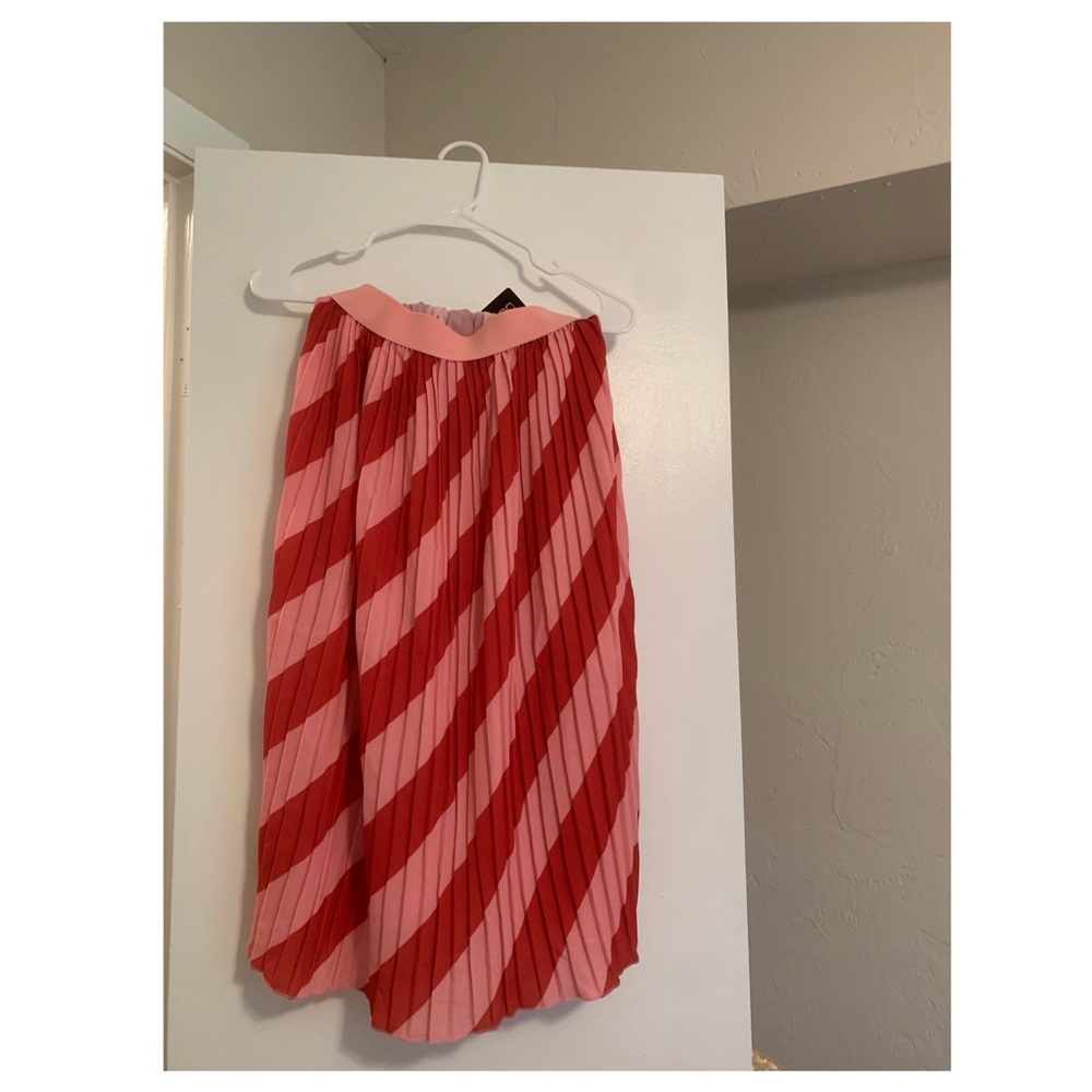 💕 NWT skirt 💕